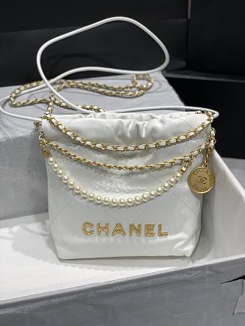 Chanel Minisize 22 Bag Pearl White Size 19x20x6cm