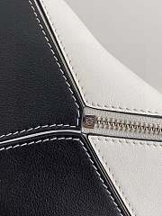 Loewe Puzzle Classic Calfskin Green 24x10x14cm - 5