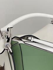 Loewe Puzzle Classic Calfskin Green 24x10x14cm - 3