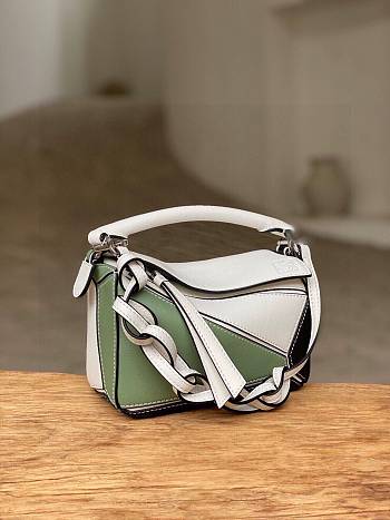 Loewe Mini Puzzle Classic Calfskin Green 18x7.5x12cm