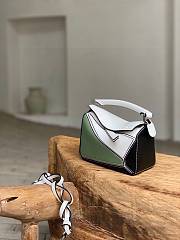 Loewe Mini Puzzle Classic Calfskin Green 18x7.5x12cm - 4