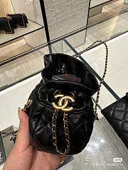 Chanel 23S Black Shiny Lambskin Clutch with Chain Black 11×10×10cm - 5