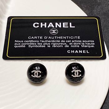  Chanel Pearl Earrings Black