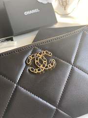 Chanel 19 Pouch Black Size 20x12.2x1cm - 2