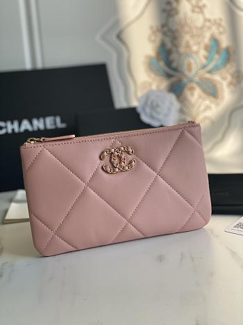 Chanel 19 Pouch Pink Size 20x12.2x1cm