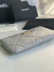 Chanel 19 Pouch Grey Size 20x12.2x1cm - 6