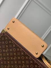 Louis Vuitton Capucines Monogram Flower M20748 Size 31.5x20x11cm - 4