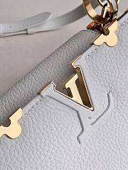 Louis Vuitton Capucines Monogram M55235 Size 31x21x11cm - 4