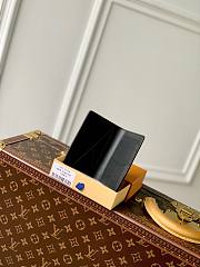 Louis Vuitton Aerogram Pocket Organizer Black  - 6