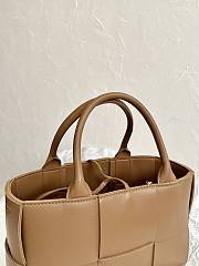 Bottega Veneta Medium Arco Tote Bag Brown Size 25×16×8cm - 4