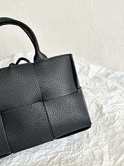 Bottega Veneta Medium Arco Tote Bag Black Size 25×16×8cm - 5