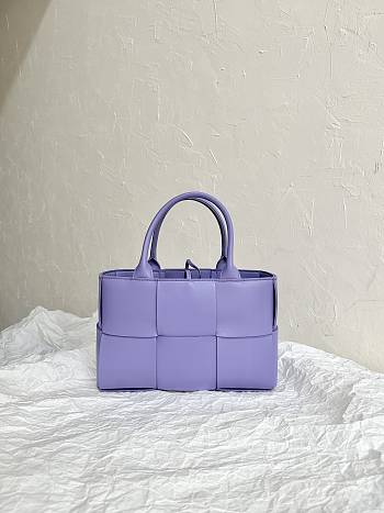Bottega Veneta Medium Arco Tote Bag Purple Size 25×16×8cm