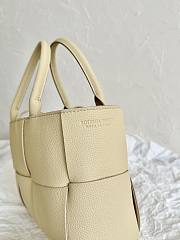  Bottega Veneta Medium Arco Tote Bag Size 25×16×8cm - 2
