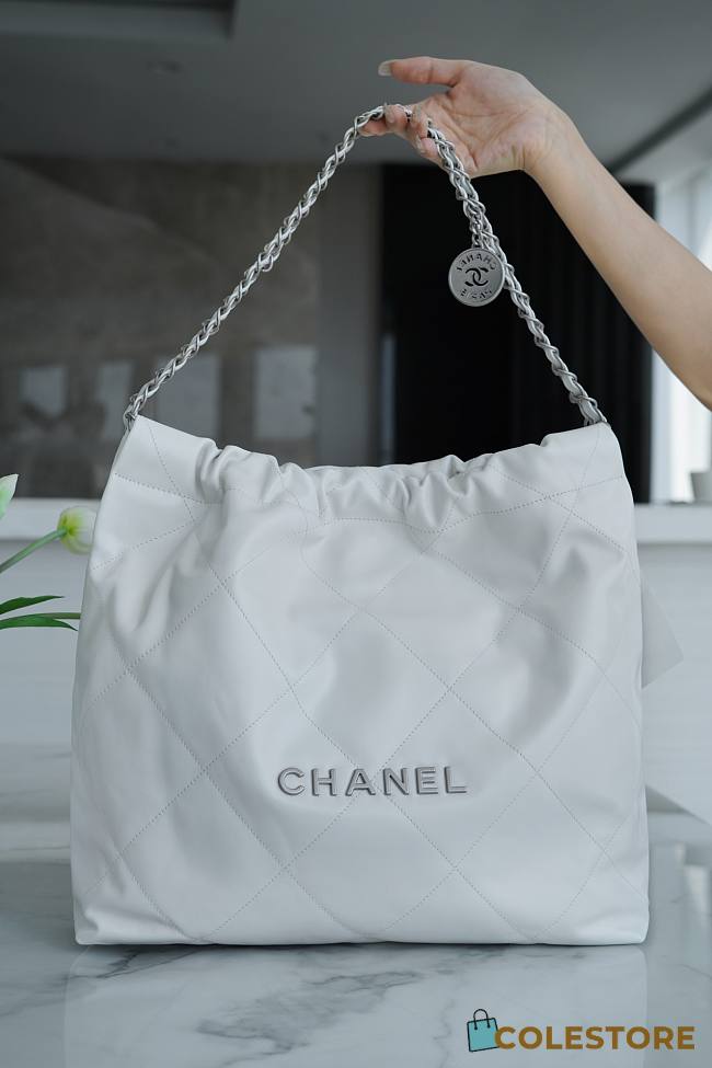 Chanel 22p Handbag White Size 39×42×8cm - 1