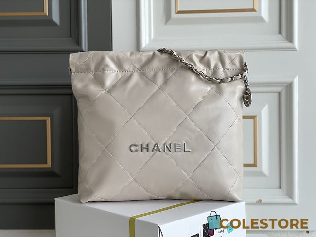 Chanel 22p Handbag Size 35×37×7cm - 1