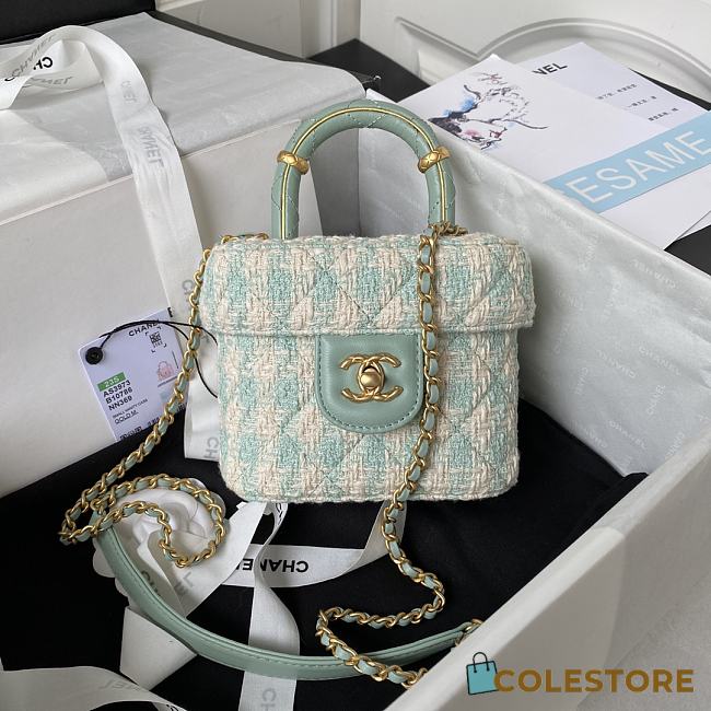 Chanel Small Vanity Casetweed, Lambskin & Gold Metalblue & Ecru Size 12.5x15x8cm - 1