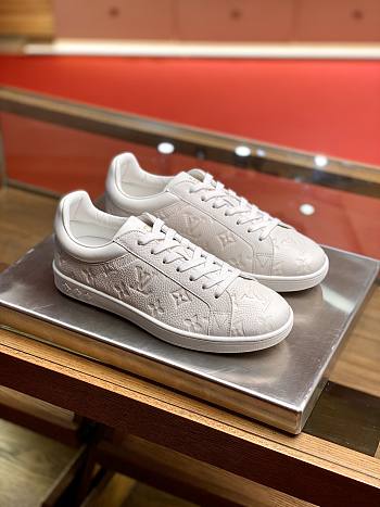  Louis Vuitton Luxembourg Trainer White Size 38-44cm