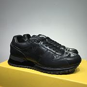 Louis Vuitton Run Away Leather Low Trainers Men Size 38-45cm  - 3