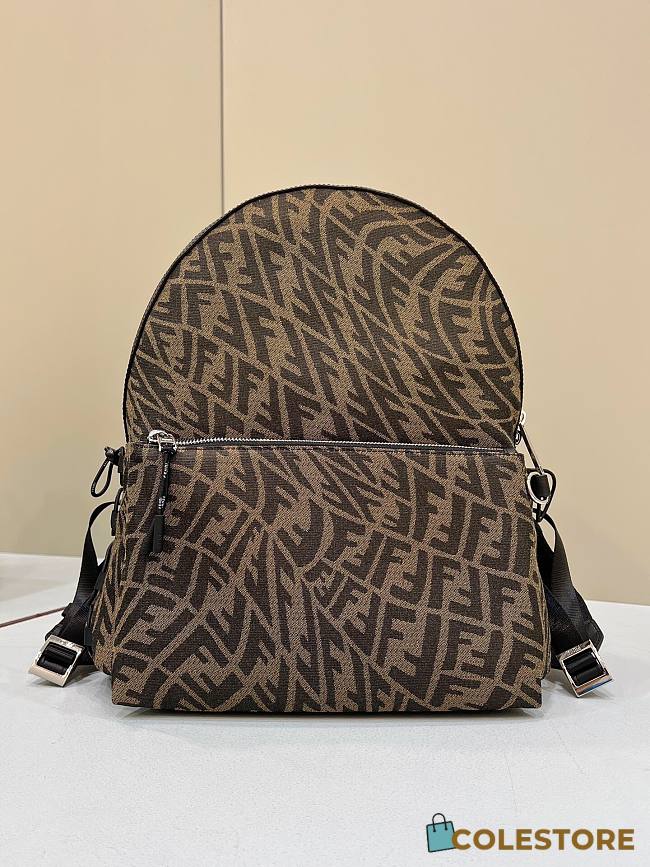 Fendi Backpack in Brown FF Vertigo Fabric Size 30x11x35cm - 1