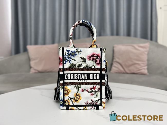 Dior Mini Book Tote Petites Fleurs Size 13x18x5cm - 1