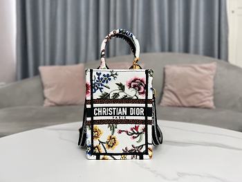 Dior Mini Book Tote Petites Fleurs Size 13x18x5cm