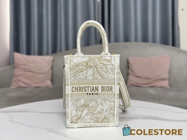 Dior Mini Book Tote Jardin d'Hiver Size 13x18x5cm - 1