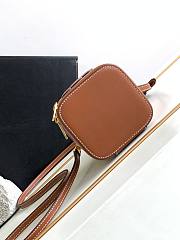 Mini Vanity Case Cuir Triomphe In Smooth Calfksintan 9.5x8x9cm - 6