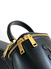 Mini Vanity Case Cuir Triomphe In Smooth Calfksintan Black 9.5x8x9cm - 5