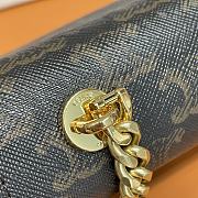 Celine Triomphe Vintage Size 20.5x10.5x4cm - 4