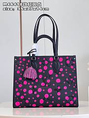 Louis Vuiton x YK Onthego Dots Size 35x27x14cm - 1