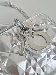 Dior D Joy Silver-Tone Metallic Cannage Calfskin with Diamond Motif Size 22.5×12×5.5cm - 4