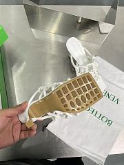  Bottega Veneta Reflection Woven Metallic Leather Heel White Size 34-42cm - 3
