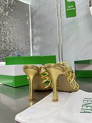 	 Bottega Veneta Reflection Woven Metallic Leather Heels Gold Size 34-42cm  - 5