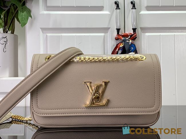 	 Louis Vuitton Twist Lock Me Chain Bag East West Beige Size 23.5x14x6cm - 1