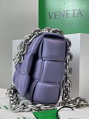 Bottega Veneta Padded Handbag Purple Patent Leather Size 27x10x18cm - 5