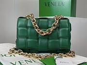 	 Bottega Veneta Padded Handbag Green Patent Leather Size 27x10x18cm - 1