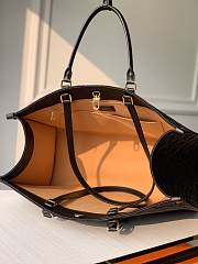 Louis Vuitton Onthego Small Patterns Size 41cm  - 4