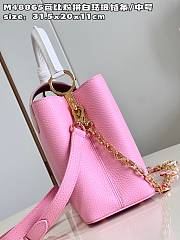 	 Louis Vuitton Capucines Pink Size 31.5 x 20 x 11 cm - 2
