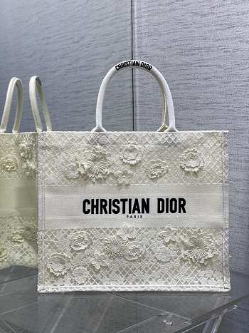 LARGE DIOR BOOK TOTE Black D-Lace Embroidery with 3D Macramé Effect 41*35*18cm