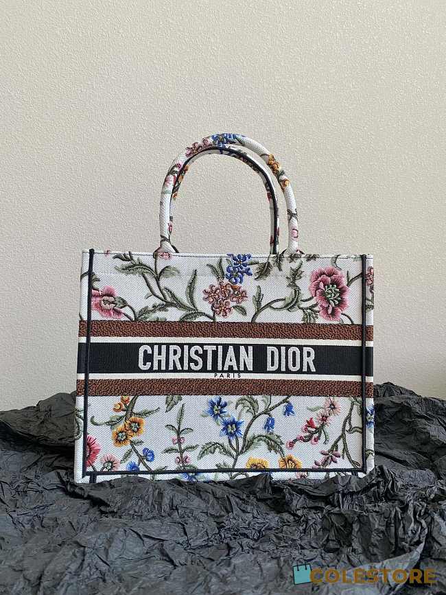 CD Book Tote Flower White Size 36×27×16cm - 1