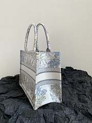 CD Book Tote White Embroidery Size 36×27×16cm - 2