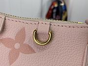 Louis Vuitton Easy Pouch Pink Size 19 x 11.5 x 3 - 6