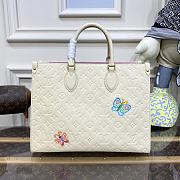 LV x YK OnTheGo MM White Size 35 x 27 x 14 cm - 2