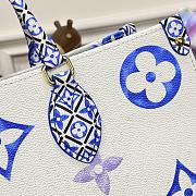 Louis Vuitton By The Pool OnTheGo PM Size 35x27x14cm - 6