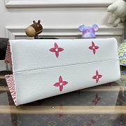 	 Louis Vuitton By The Pool OnTheGo PM Pink Size 35x27x14cm - 2