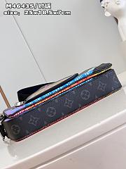 Louis Vuitton Monogram Eclipse Reverse 25 x 18.5 x 7 - 2