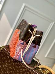 Louis Vuitton x YK Néonoé BB Bag Size 26×22×27cm - 4