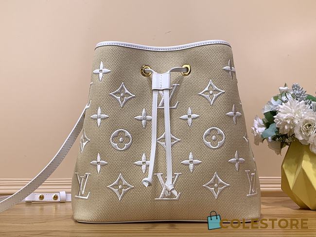 	 Louis Vuitton x YK Néonoé BB Bag White Size 26 x 26 x 17cm - 1
