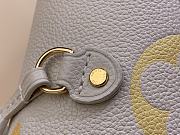 	 Louis Vuitton Neverfull MM Bag Light Beige  31 x 28 x 14 - 5