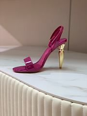 Christian Louboutin Women's Lipqueen 10 Ankle-Strap Patent Leather Sandals Pink - 6